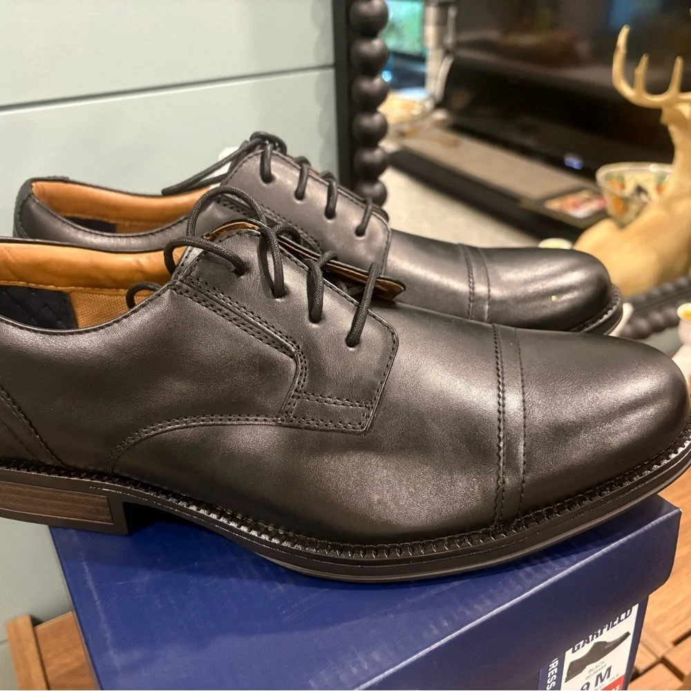 NIB Dockers Garfield Men's Black Oxford Dress Shoes 9